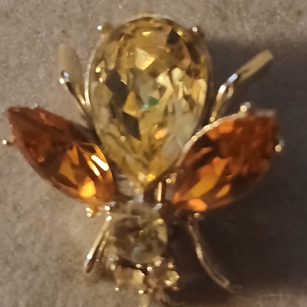 Bumble Bee Broche